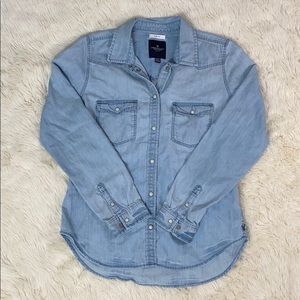 NWOT American Eagle Denim Shirt